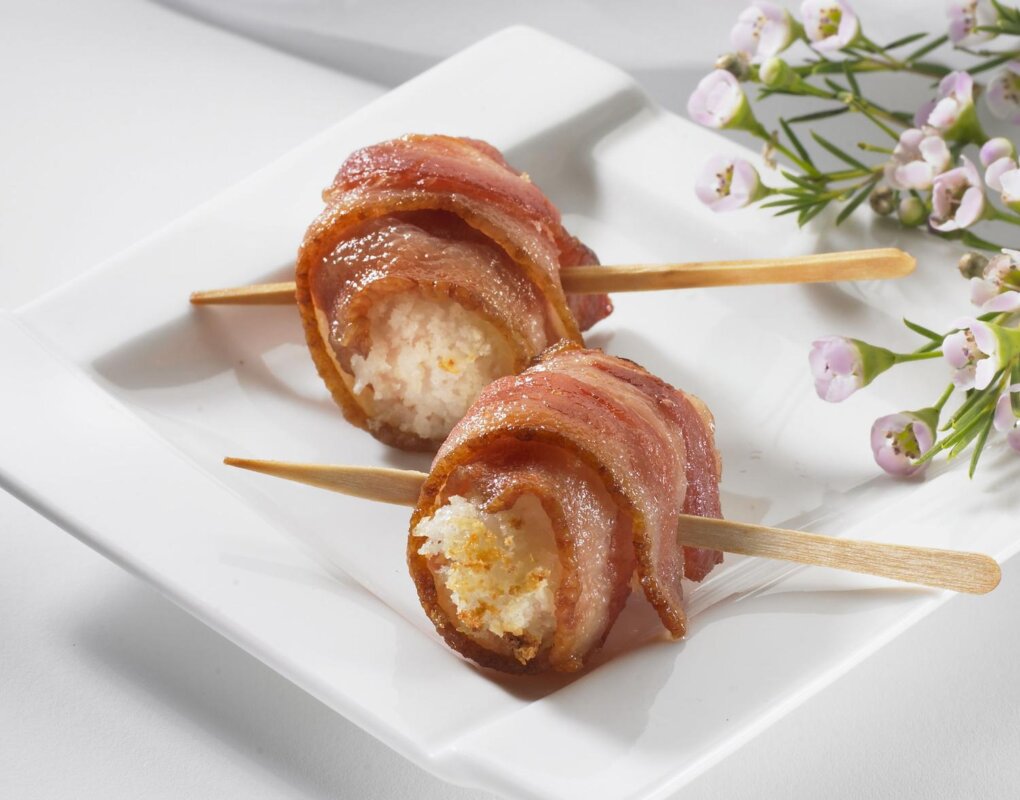 Appetizer Bacon-Wrapped Scallops